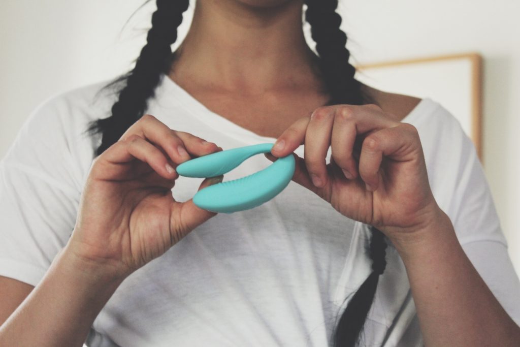 Play together with the We-Vibe Sync Couples Vibrator